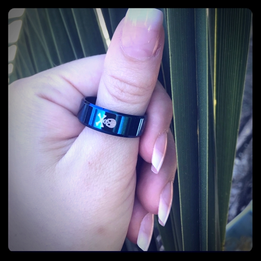 NWT stainless steel ring